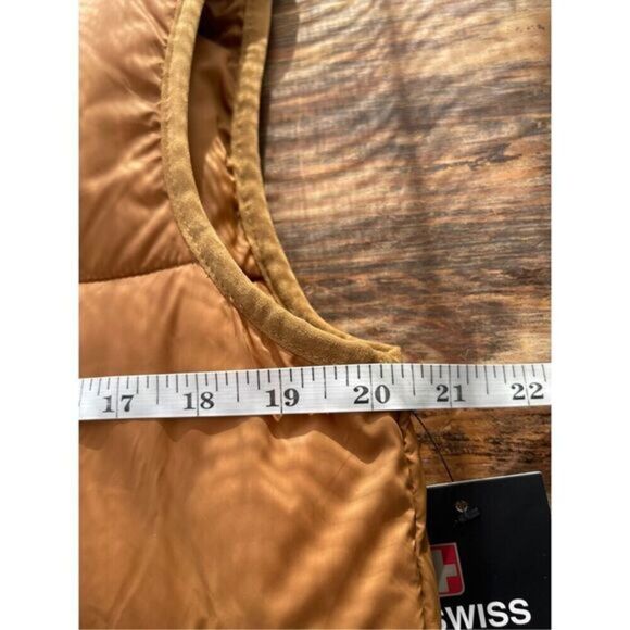 SwissTech Men's Peak Technology Puffer Vest Tan Small - Picture 4 of 5